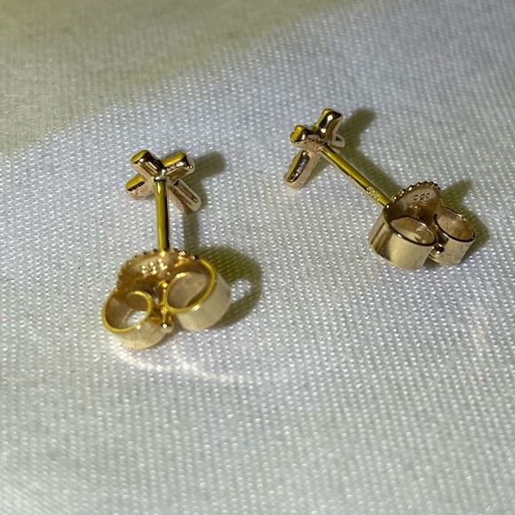 Kendra Scott 14k Diamond Small Cross Earrings - Picture 10 of 11